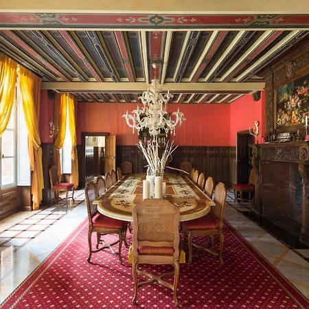 Nyaraló Chateau Sleeps 24 Pool Wifi